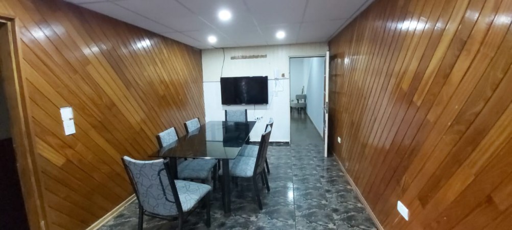 Amplia Casa en VENTA, Barrio Suarez