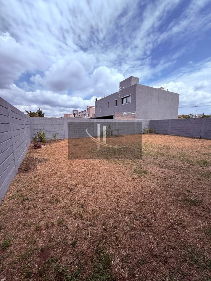 CASA EN VENTA - BARRIO COMARCA DE VILLA ALLENDE 