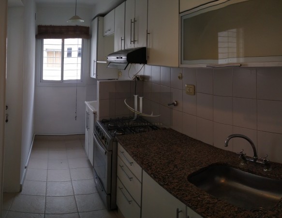 Departamento de 2 Dorm. En complejo cerrado con seguridad en venta. 
