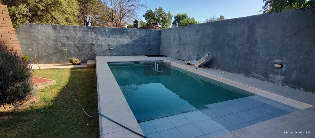 En VENTA, hermosa 