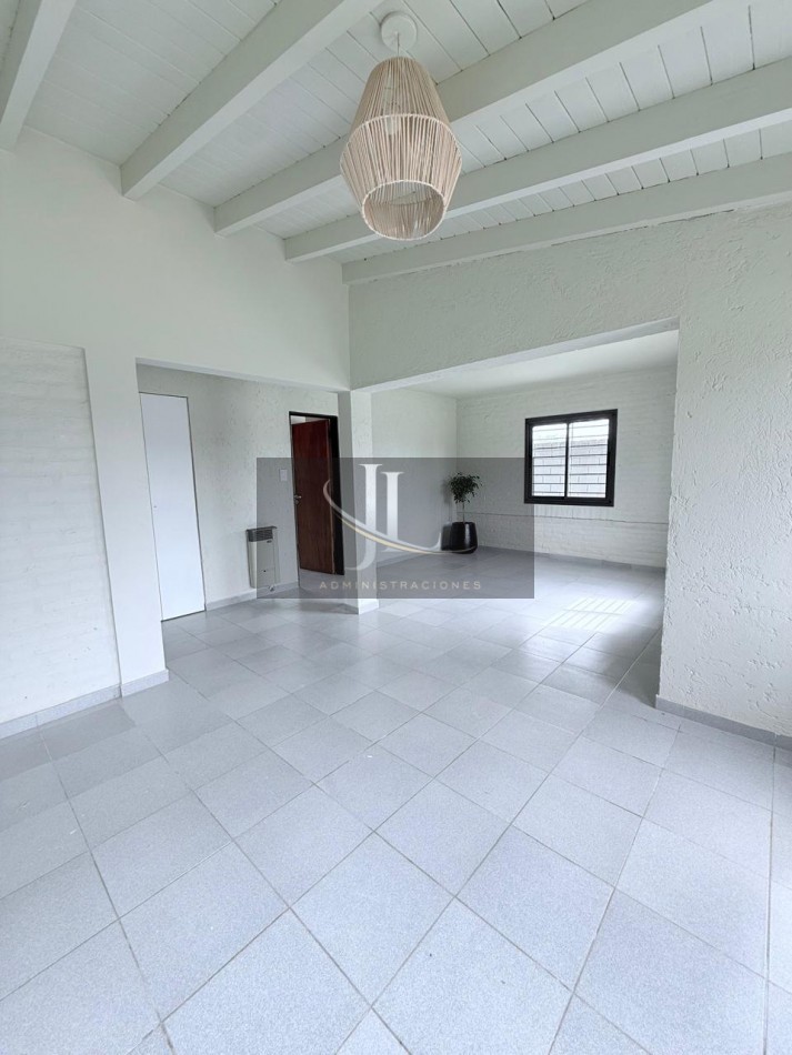 CASA EN VENTA - BARRIO COMARCA DE VILLA ALLENDE 