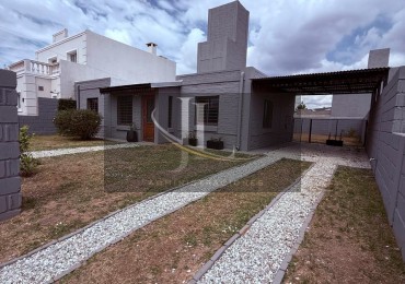 CASA EN VENTA - BARRIO COMARCA DE VILLA ALLENDE 